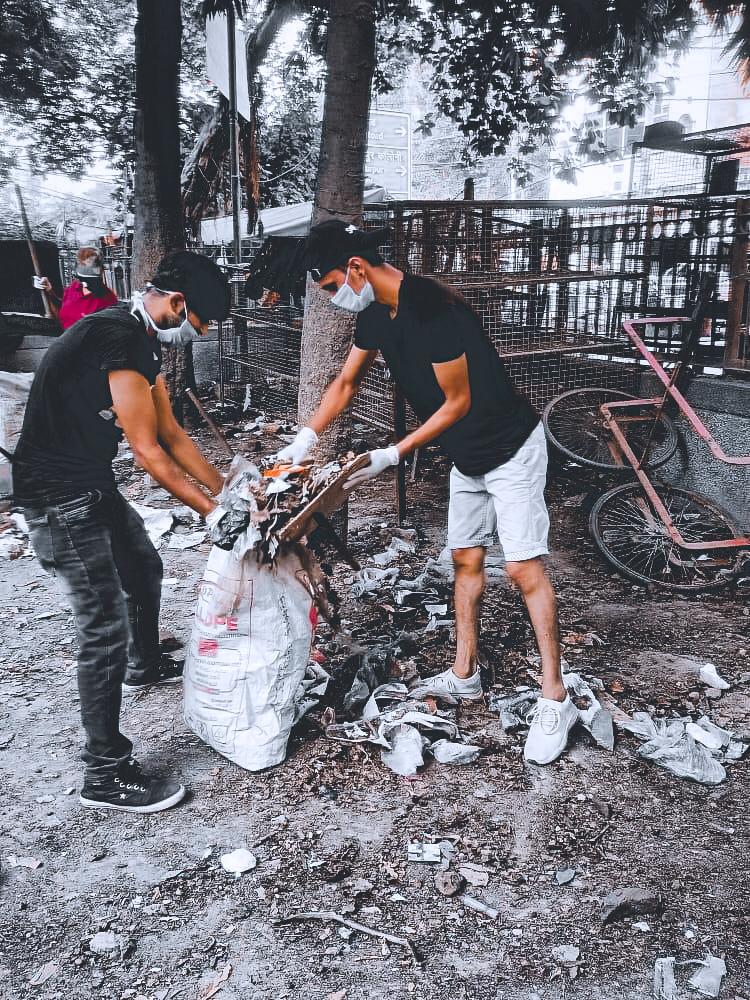 vrikshit's tweet photo. "Be the change you wish to see in the world" - Mahatma Gandhi
Location : I blk Shakurpur Delhi
Date : 02-10-2020
#SwachhBharat #motivation #delhi
#TeamBaan #vrikshit
@JSTomarAAP @ArvindKejriwal @LtGovDelhi @PMOIndia https://t.co/ZKsJYirs3V