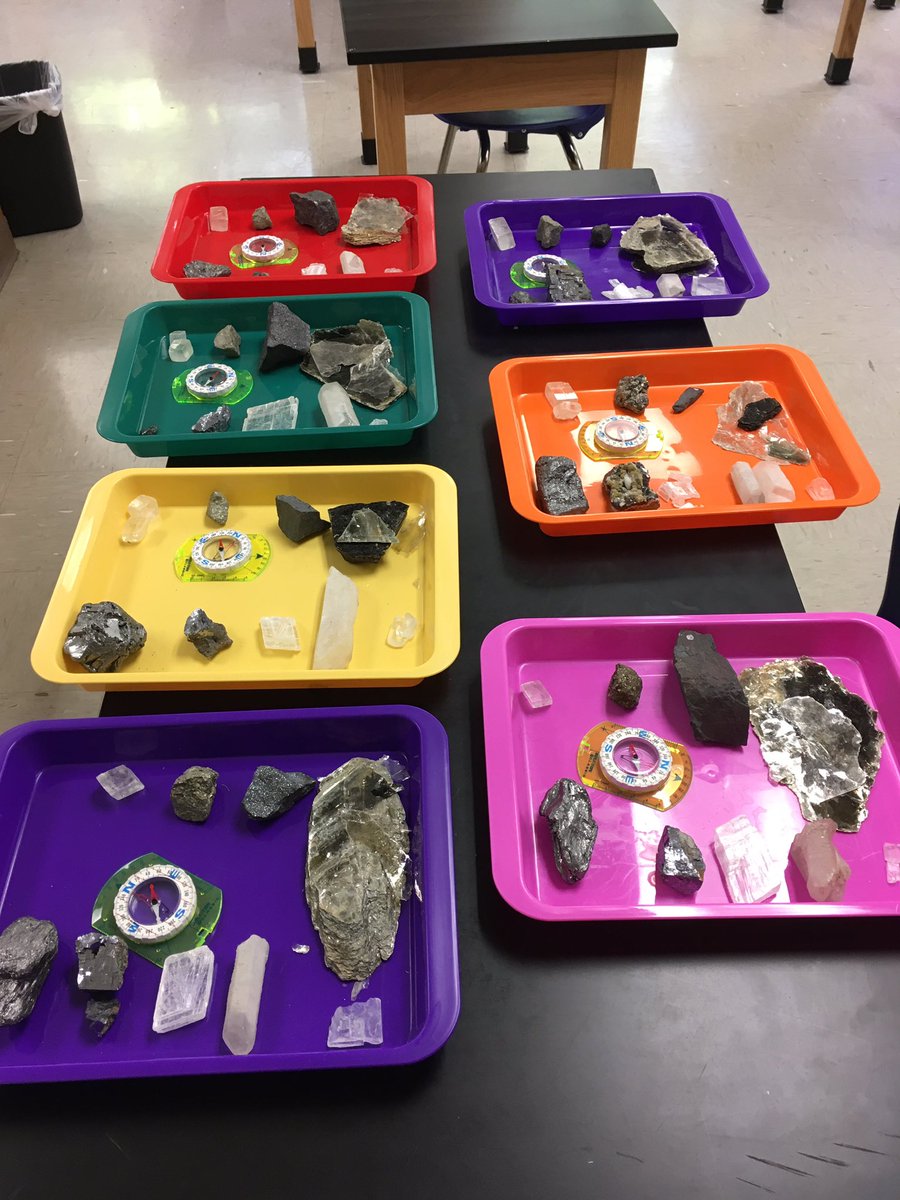 MPHScienceDept's tweet image. When you teach mineralogy in a Covid world students can’t pass around the same sample, right? Prep looks like this.....