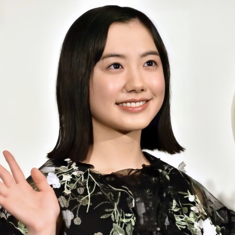 桃 على تويتر 星の子 舞台挨拶付き上映を六本木で鑑賞 前髪を上げたシースルードレスの愛菜ちゃんが美しすぎて別人かと思うほど 目が離せませんでした あっさりとした少し冷たいような印象を受けた原作の行間が 繊細な表情の変化によって細やかに埋められて 桃 على تويتر 星の子 舞台挨拶付き上映を六本木で鑑賞 前髪を上げたシースルードレスの愛菜ちゃんが美しすぎて別人かと思うほど 目が離せませんでした あっさりとした少し冷たいような印象を受けた原作の行間が 繊細な表情の変化によって細やかに埋められて