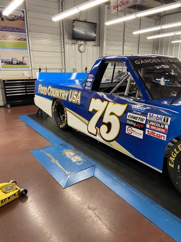 HendersonTrucks's tweet photo. Trucking on to Kansas next weekend! https://t.co/V859HZzEre