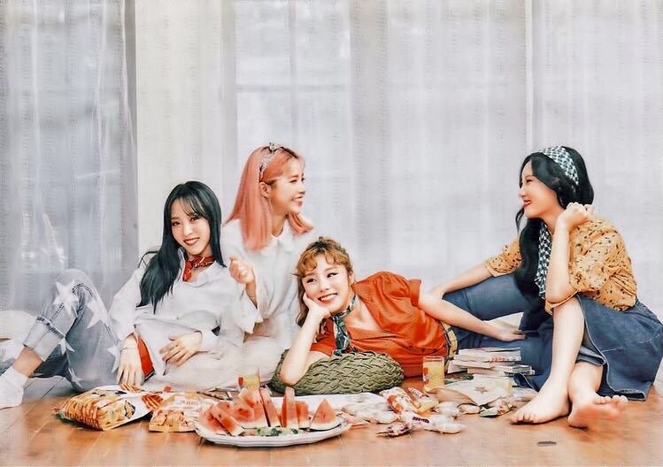 Quick briefing for newbies:MAMAMOO consists of 4 members. Moonbyul,Solar,Wheein, and Hwasa. They currently reside under RBW Entertainment. You might be familiar with their newest single Wanna Be Myself.