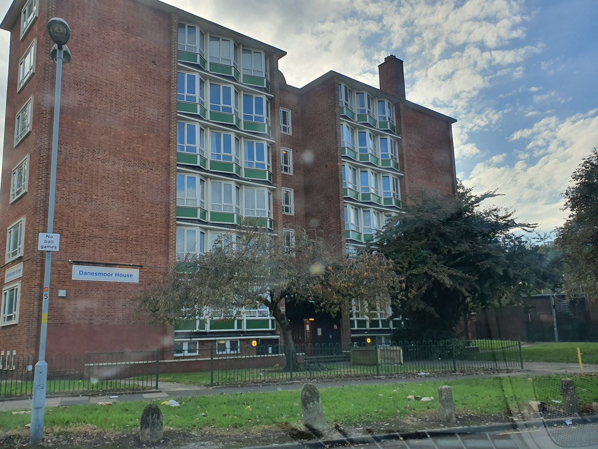 YardleyWMP's tweet photo. Patrolling Danesmoor House no youths causing issues #clearoff #dontupsertheresidents https://t.co/YSmpIJTz0Q