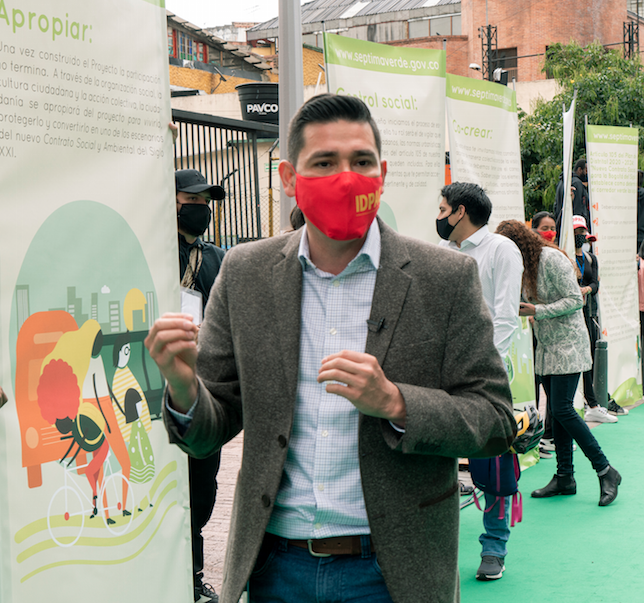 alex_reina's tweet photo. #SéptimaVerde | Participar en la co-creación del Corredor Verde es una oportunidad para expresar sus ideas y opiniones. 🤔💭💡🍃

¡Participa ya! https://t.co/ERjEpEZLSy o https://t.co/HXQhxHA4kc. #ConstruyamosJuntos
📲WhatsApp ➡️302 258 1670
@idubogota @SectorMovilidad https://t.co/JiP1ImcLoN