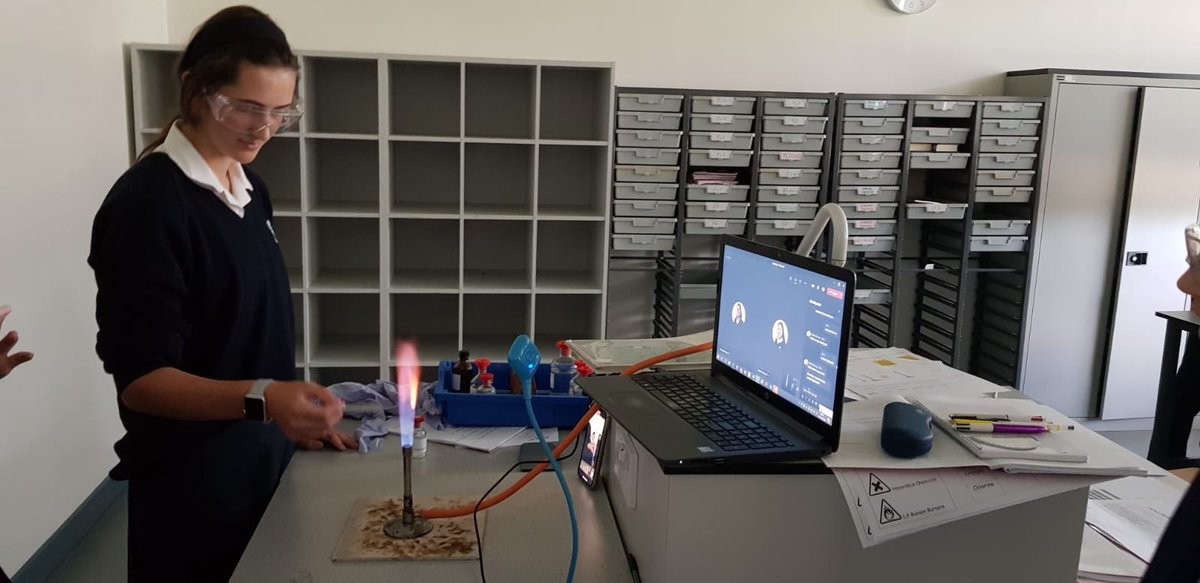 ReadingGirlsSch's tweet photo. HYBRID CLASSROOMS ARE... conducting a science experiment from home with your classmates in school. #year11 #RGSscience #REALlessons https://t.co/rz1d3hxosZ