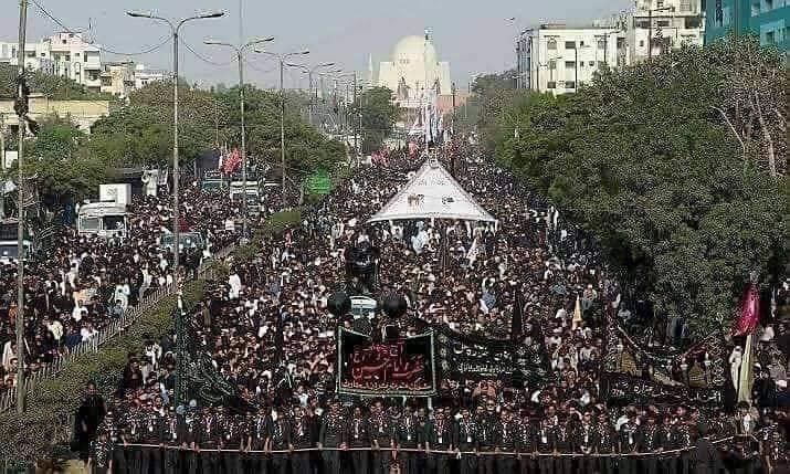 SalihaBatool5's tweet photo. Every year the Arbaeen mass gathering in Karbala leaves an examplery showcase of largest peaceful human gathering on Earth. This year however, this was observed in Pakistan too. #اربعینِ_حسینی_شکستِ_یزید https://t.co/8XIxHE4ZXO