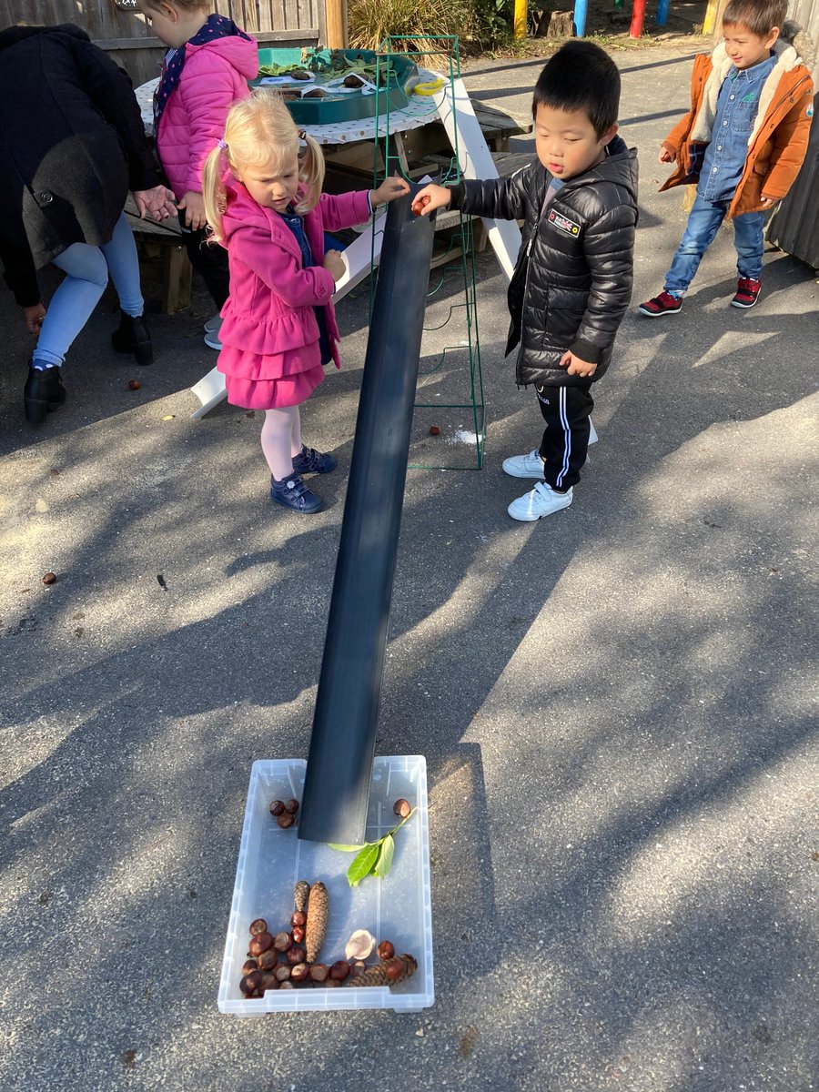 HazelTreeY1's tweet photo. This week Nursery have been demonstrating our character skill of relationships by collaborating in lots of different ways @RockliffeManor https://t.co/yZWWG476Bn