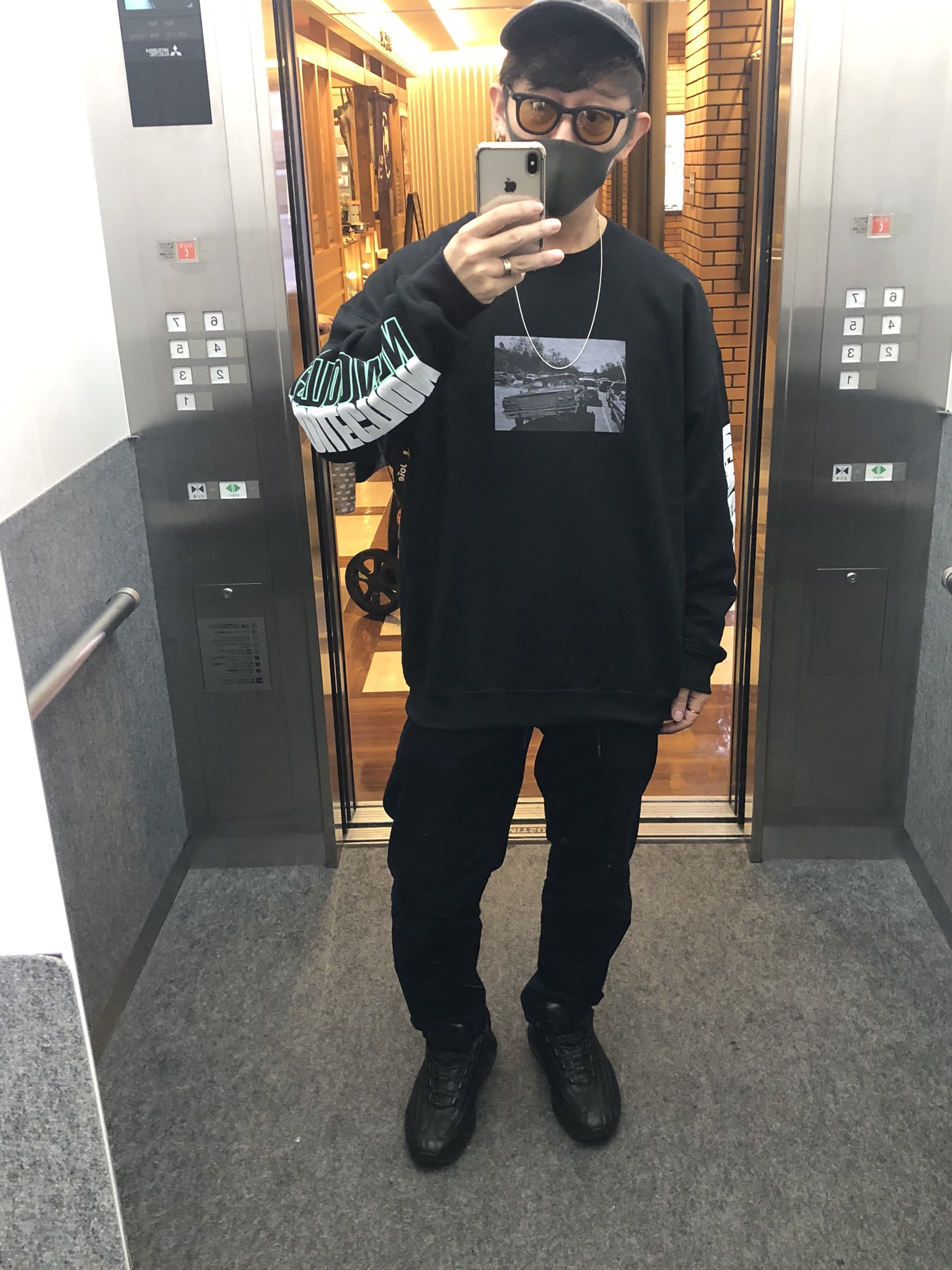 Hayato 今日はlocus Dayでしたー Xlでの着ゴロ感はこんな感じ 要っちが着てたのはたぶんlかな デカめスウェットが気分なんでお気に入り まだまだ発売中なんで皆様もぜひ Locus40 Locus40 Chemistry ケミストリー 川畑要 川畑要プロデュース