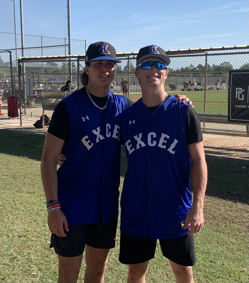 HelenaHuskiesBB's tweet photo. Proud of these two studs representing our program down at Ft Myers this week! https://t.co/mWWcmd8t3U