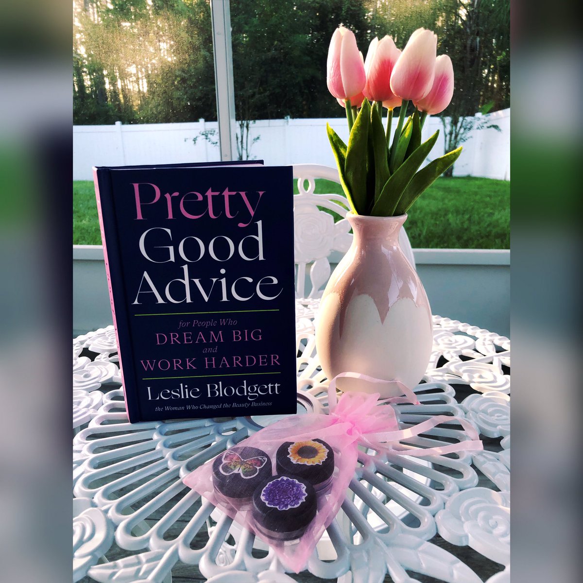 LaDonne's tweet photo. Loving Life and Living Yeast-Free: Book Review—Pretty Good Advice by Leslie Blodgett https://t.co/1gb9hc6Dsb
From the creator of bareEssentials! Appeals to all ages!
@LeslieBlodgett #leslieblodgett #prettygoodadvice #book #bookreview #BookRecommendation #advice https://t.co/135WDMWaSO