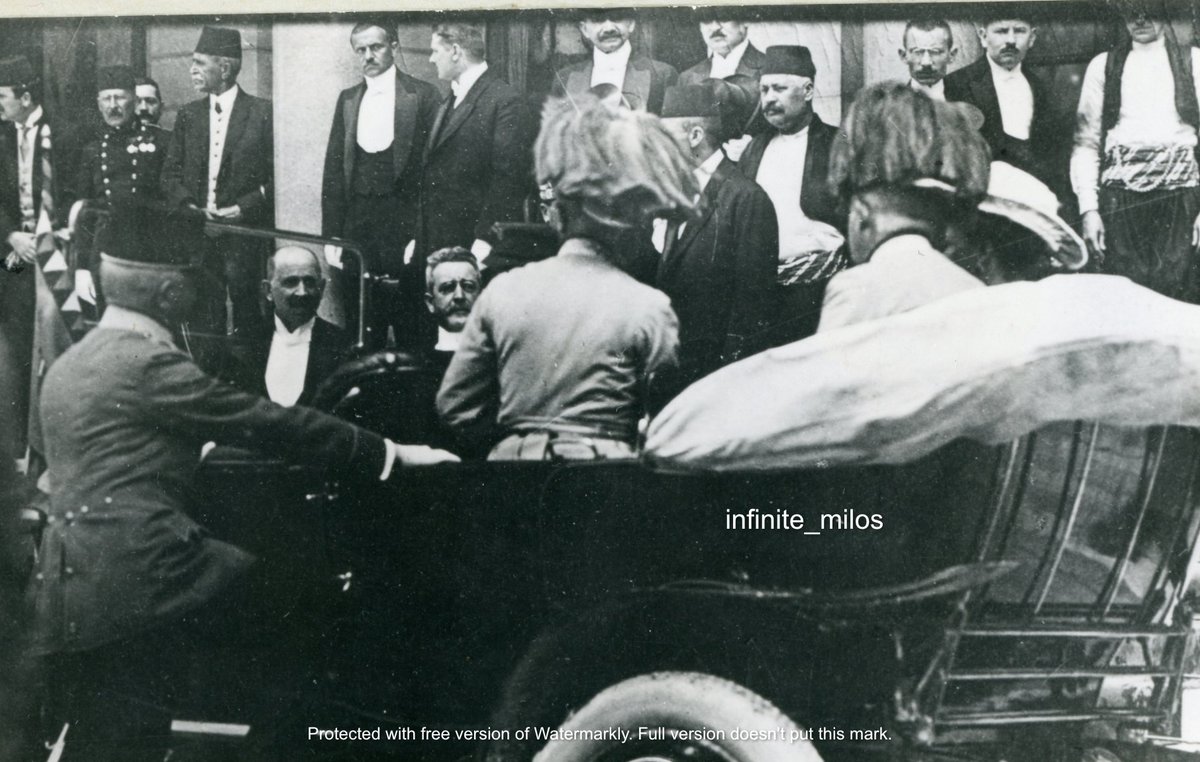 For security reasons, another officer was added to his car, and he stood on the left side of Ferdinand's Gräf & Stift automobile.