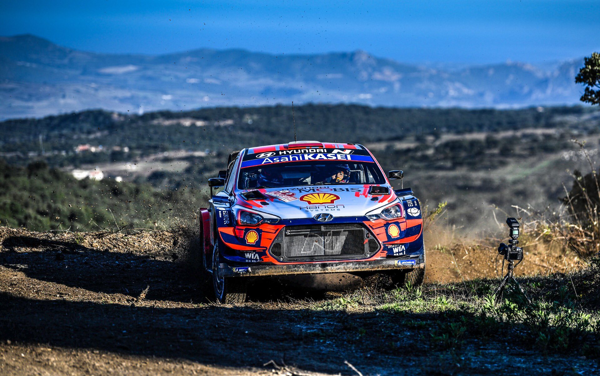 WRC: Rally d' Italia - Sardegna [8-10 Octubre] - Página 4 Ej5e1KvWoAAZBjZ?format=jpg&name=large