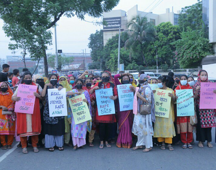 SGSF_Federation's tweet photo. ‘’We took action today against the recent rise in rape &amp;brutal attacks against women. The women in our country are being let down by a weak justice system that fails to protect them. We are calling for action and the ratification of #ILO C190 against violence at work. https://t.co/UiuSCJtURp