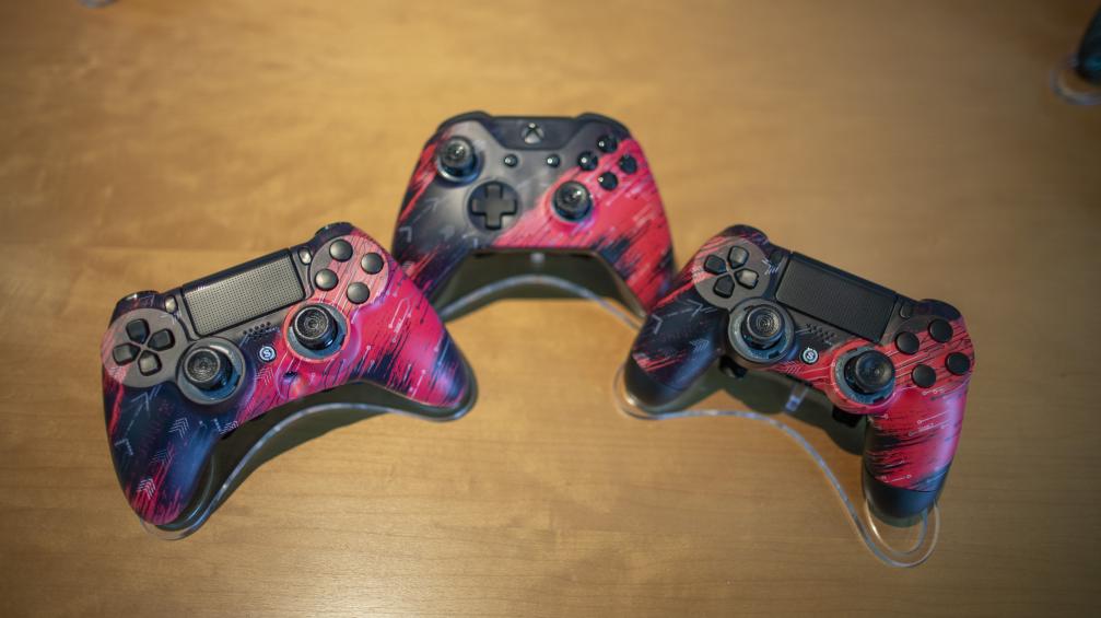 Scuf and I are giving away some Jankz design controllers! It is completely free to enter just do what the post says 😌🤟 Winners will be randomly selected and reached out to.

How to Enter: 
RT/Like This Tweet
Follow <a href="/BacKoFFmyJanKzz/">Jankz</a> 
Follow <a href="/ScufGaming/">SCUF</a> 

scuf.co/Jankz