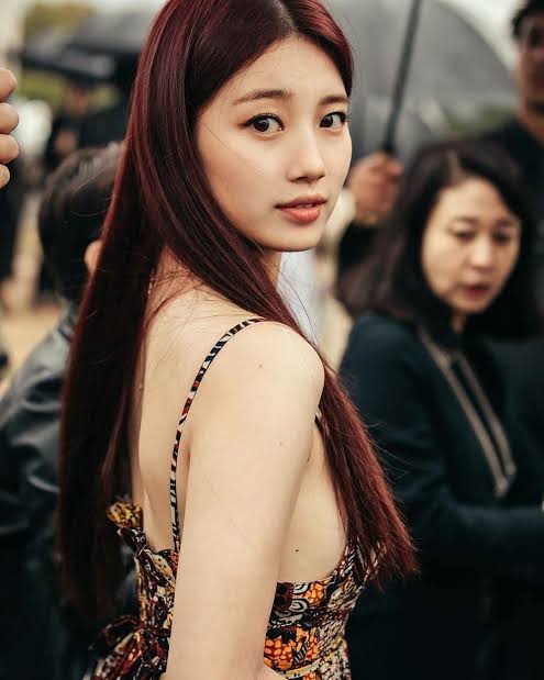 stay_jam's tweet photo. Happy Birthday to this gorgeous lady with 4-D personality. Keep on growing and stay healthy and be happy 🎂🌹😚
#BaeSuzy
#BAEtamin
#HappySUZYDay
#20201010_배수지_생일축하해

(Seeing these photos, God really has His favorites) https://t.co/w8OwfW2Igk