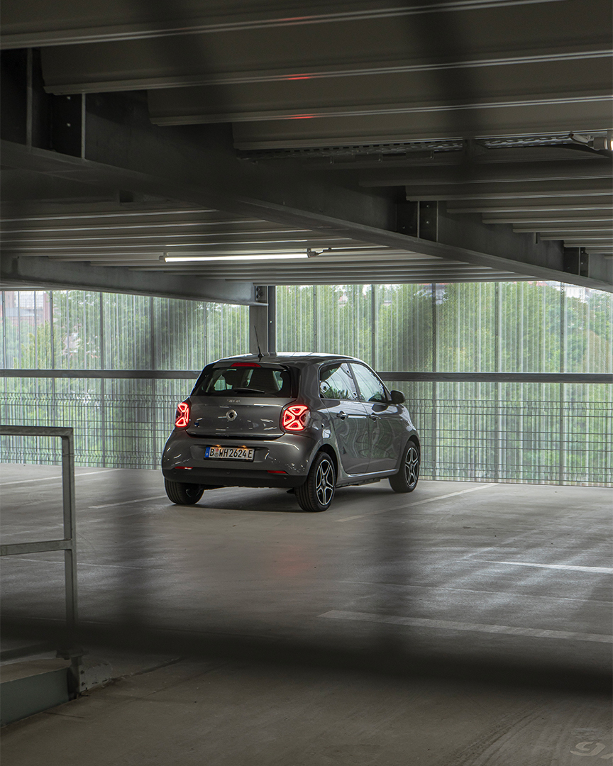 smart_worldwide's tweet photo. [Stromverbrauch (kombiniert): 17,3–14,6 kWh/100km | CO2-Emissionen: 0 g/km | https://t.co/uhxbow9ixO | #smartEQforfour]

Peace and quiet come as standard with the #smartEQforfour. https://t.co/U9uY5JcaMw