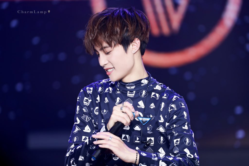 CharmLamp1010's tweet photo. 양양아, 생일축하해💓🎂
#happyyangyangday #양양_생일_축하합니다
#YANGYANG #刘扬扬 #扬扬 #양양
#威神V #WayV https://t.co/EvLHLINJKC