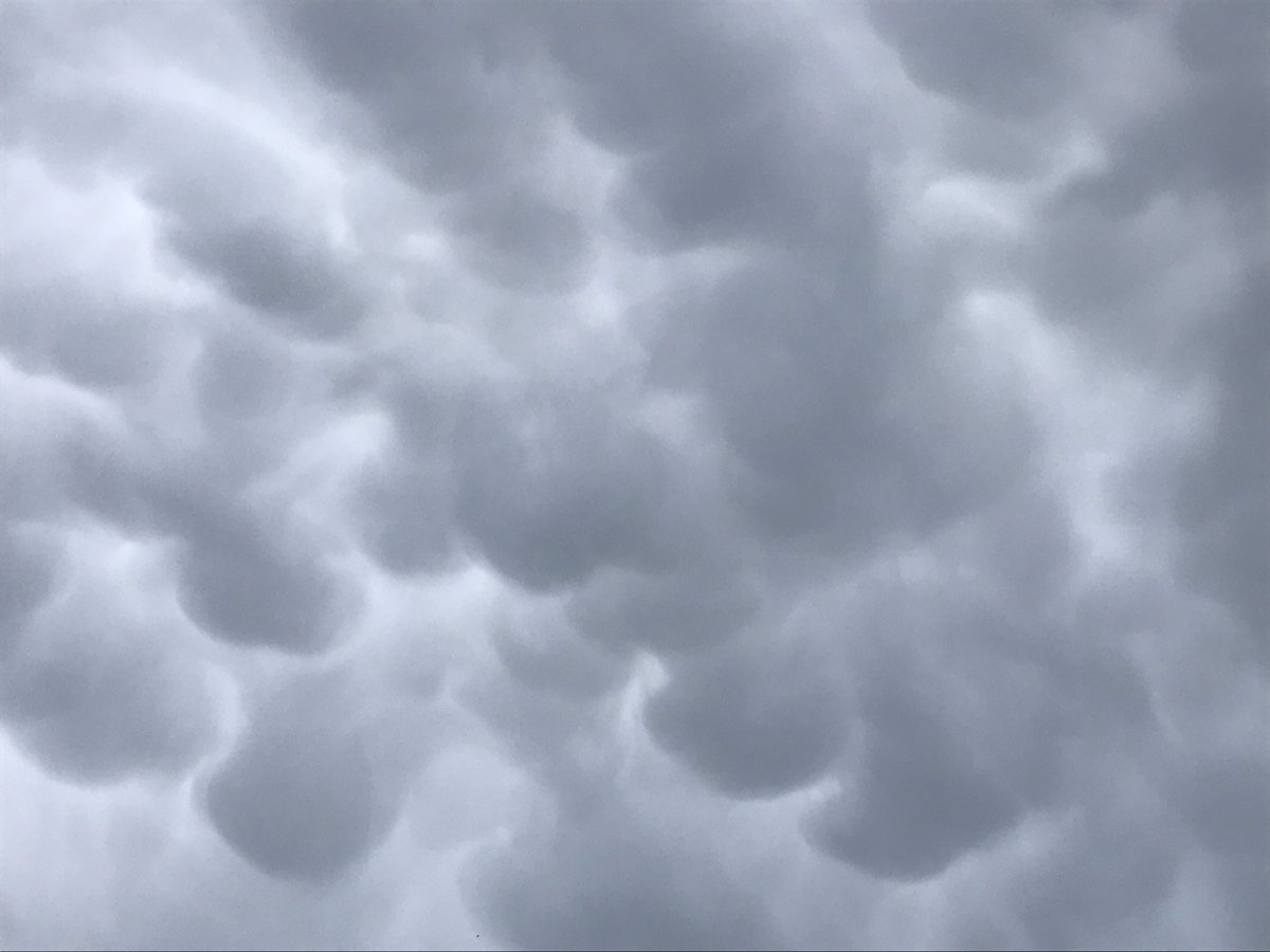 simontdeane's tweet image. Weird cotton wool storm clouds over Bourne Lincolnshire this evening