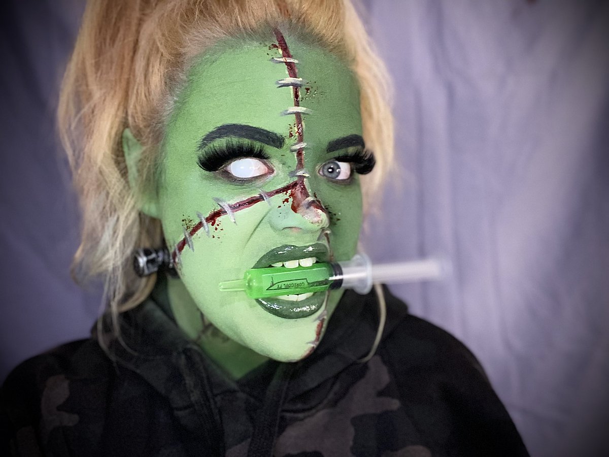 Day 9 of 31 Days of #Halloween 🎃 

Products used:
Face Paints - Snazaroo
Mouth Blood - <a href="/bleedart/">navomi</a>
That Bitch Lashes - @geekandgore
White Lenses - <a href="/RainbowStation/">The Rainbow Station</a>
Re-Animation Gloss &amp; Betelgeuse Loose Pigments - @GoreGoulFX
Flip It &amp; Reverse It Palette - <a href="/beat_indi/">Indi Beat Cosmetics</a>