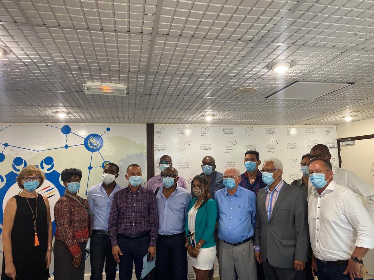 AMGuyane's tweet photo. #ACTUALITÉSAMG ❇️

Les Maires de Guyane rencontrent en ce moment le Président de la Collectivité territoriale de Guyane, M. Rodolphe ALEXANDRE afin d'aborder le « Plan de relance Covid19 » https://t.co/xABmatLs9Z