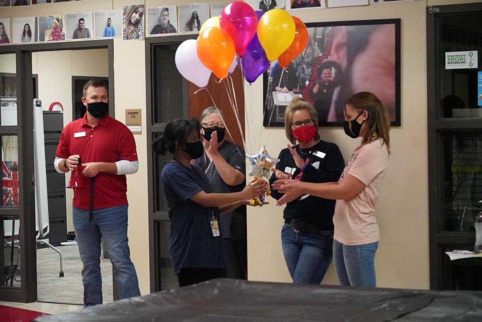 UnionAltEd's tweet image. Congratulations to English teacher Courtney McCartney, who was named @UnionAltEd  Teacher of the Year this morning!