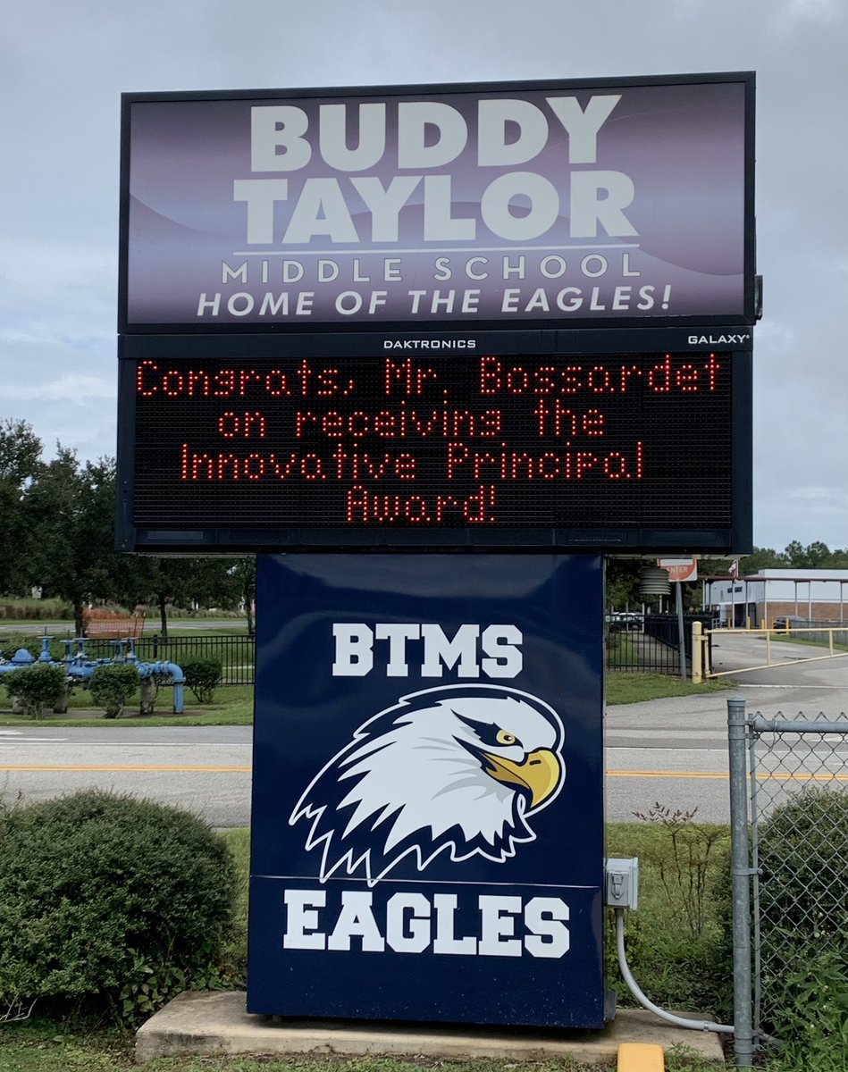 Congrats to Principal Bossardet on receiving the Innovative Principal Award from <a href="/SchoolLeadersFL/">FASA</a> and the Florida Association of Secondary Principals.
<a href="/BBoss12345/">Bobby Bossardet</a> <a href="/FlaglerSchools/">FlaglerSchools</a>