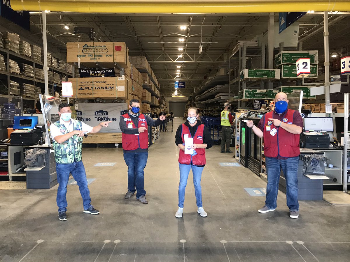 Wendy from our Sinking Spring location earned a #ServiceStar award for her outstanding dedication to customer service on the front end! #recognition <a href="/JHoffmann2207/">Joe Hoffmann</a> @BMcClain349 <a href="/CobyLeleaux/">Coby Leleaux</a>