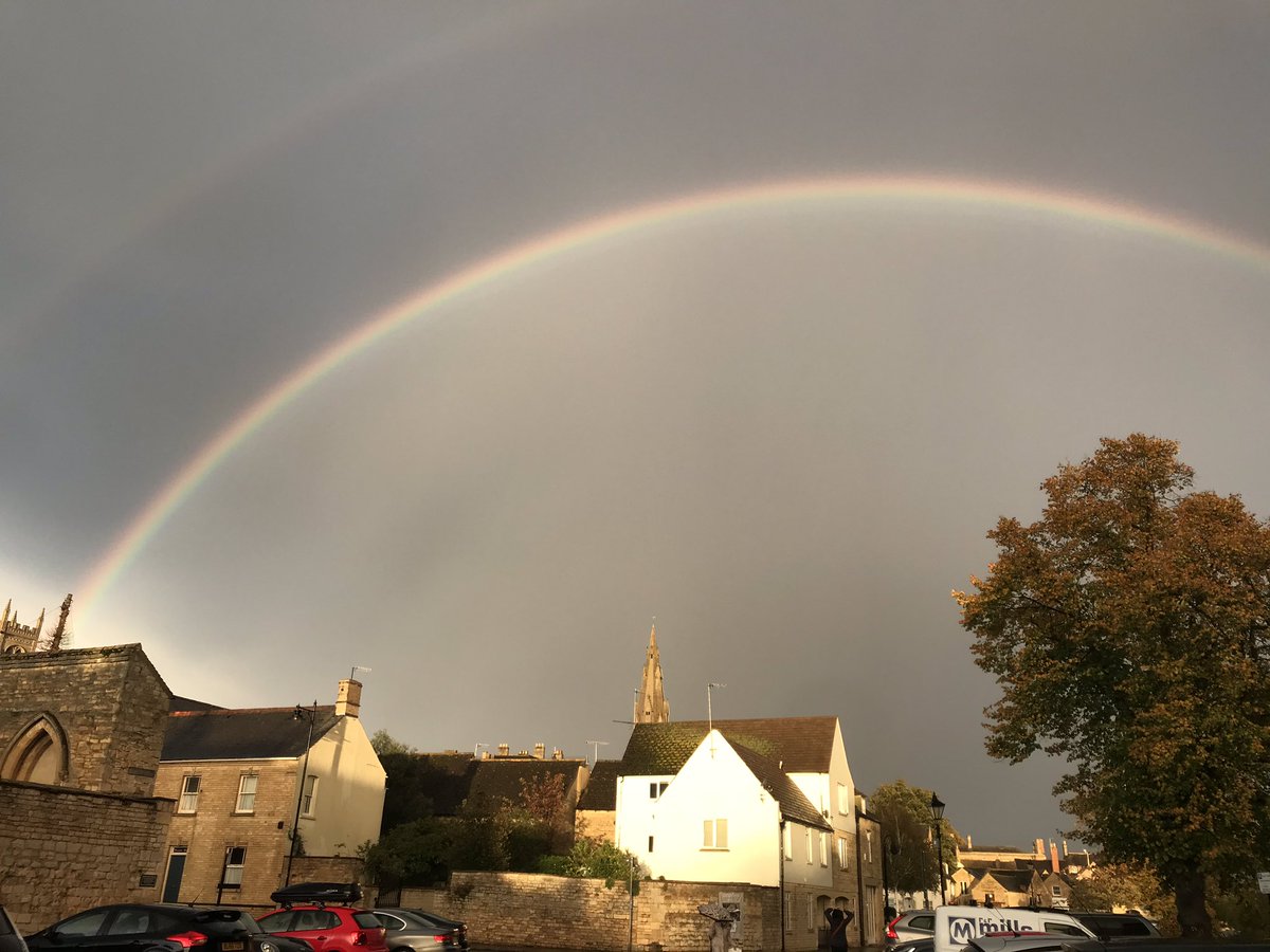 simontdeane's tweet image. Storm clouds turned into a glorious double rainbow 🌈 at Stamford! Birthday dinner time!