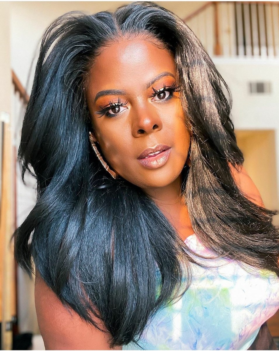 WigTypes's tweet photo. Never regret anything that made you smile ๐
.
@wigs2waistlength is wearing @outre_hair KAMIYAH
Available @ https://t.co/y0p8rvrvuB
.
.
.
.
.
.
.
.
#blackinfluencers #influencers #blackexcellence #humanhairwigs #hairporn #2020 #youtuber #contentcreator #Kamiyah https://t.co/2nsuRmKU7c
