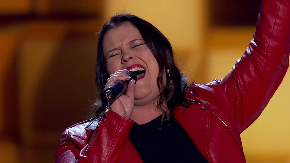 Pura fuerza, energía y rabia 💪 Aixa Romay nos ha regalado una increíble actuación sobre el escenario de #LaVozAudiciones5 😍 atres.red/6sp49