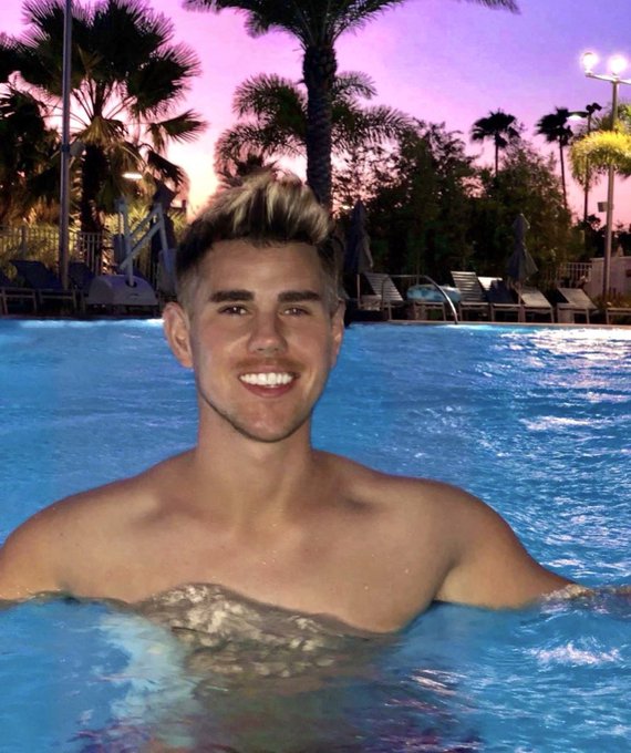Watch Stephen Dallas's leaked NSFW photo on TwXstars