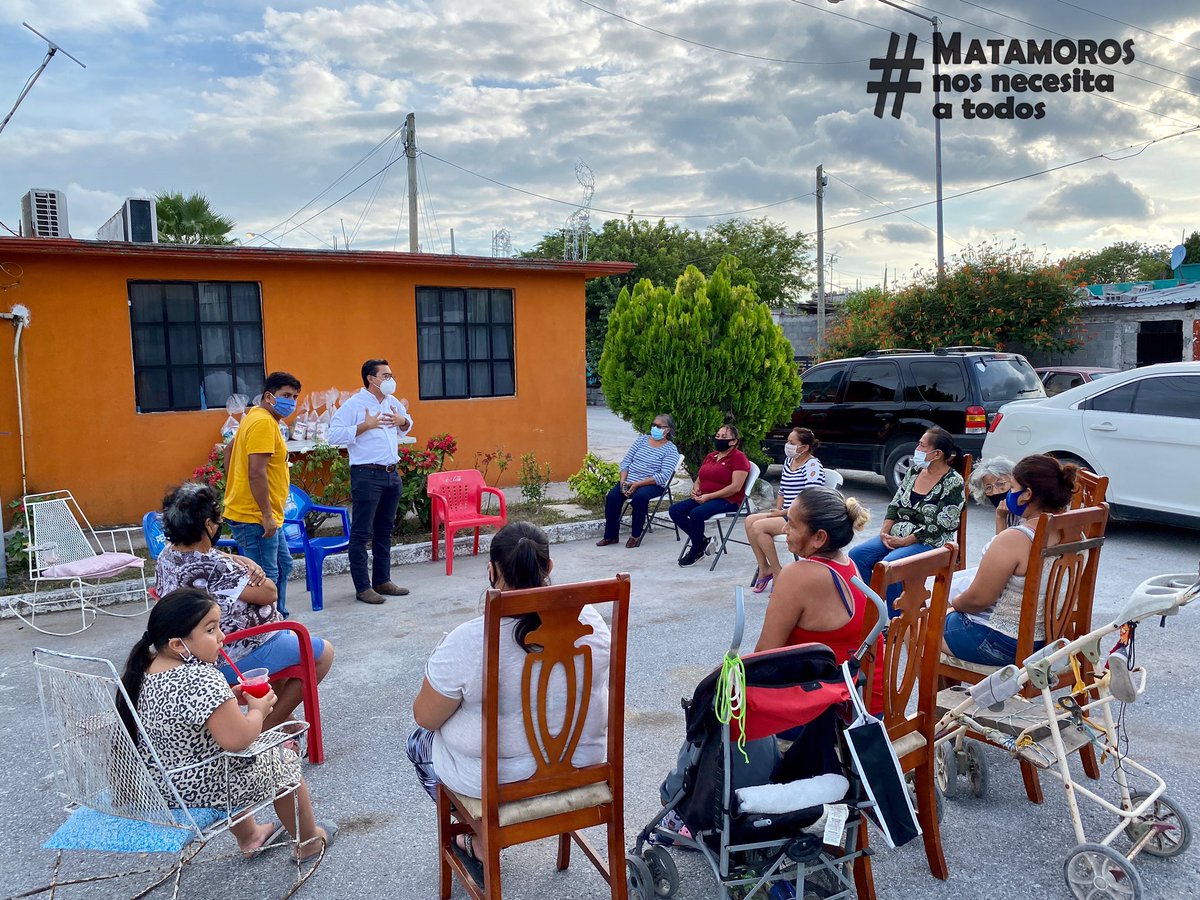 NCamorlinga's tweet photo. Dialogando con los amigos del Fracc. Cima 3, #MATAMOROSnosnecesitaatodos https://t.co/LblqRa5muZ