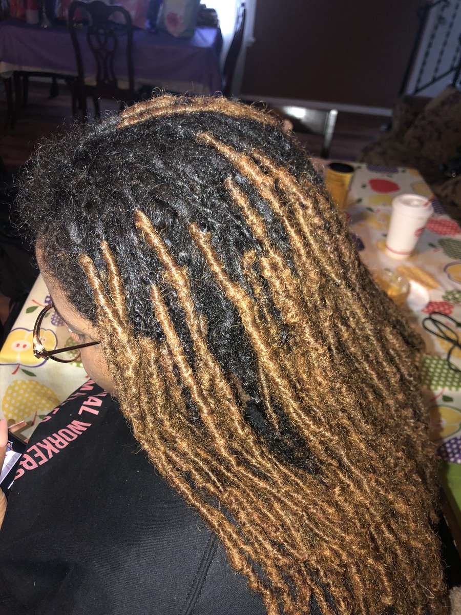 its_ashia's tweet photo. Today’s Work Before &amp; After 🤗Book W/ Me 😘 Guaranteed Satisfaction  #Tsu #tsu21 #tsu22 #tsu23 #nashville #dreadstylist https://t.co/80obyFm9wN