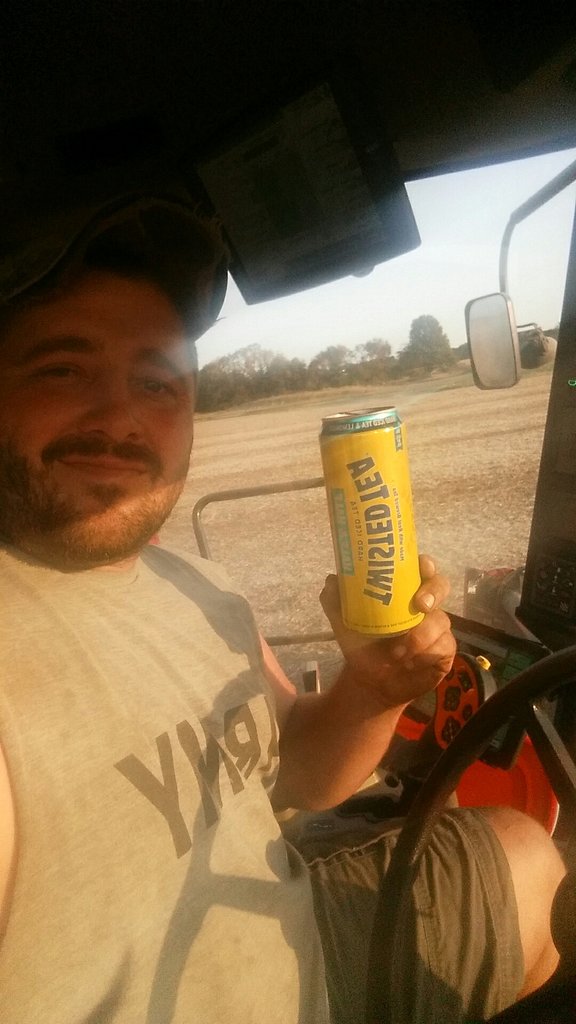 probstjake5's tweet image. Last 60 ac of 2020 soybean. Then on to the kern. #probstboyz #letsgettwisted