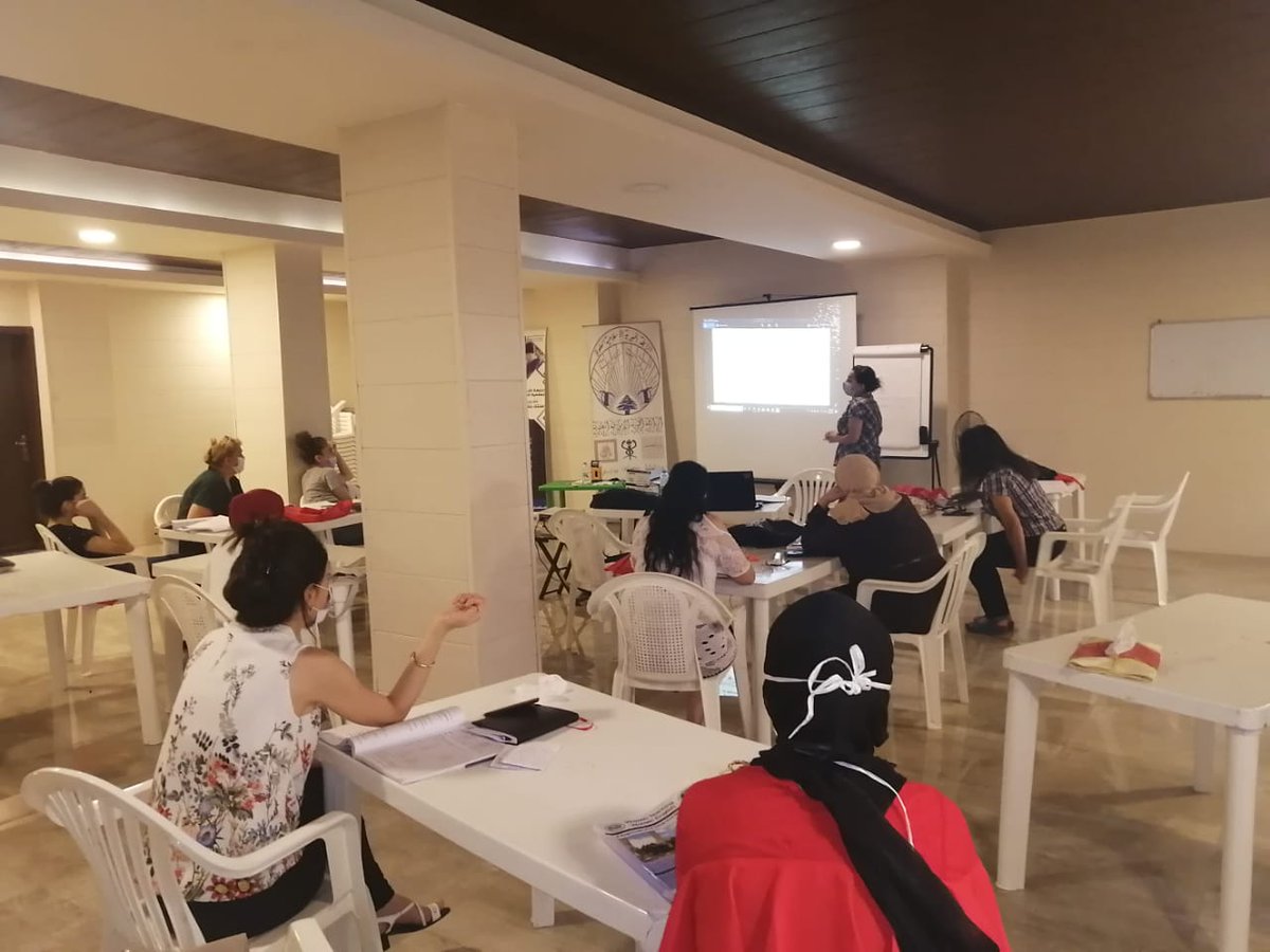 aica_lb's tweet photo. Completing the #English language course targeting #girls and #women from the #JabalMohsen region and the surrounding, with the support of the #USPEaK organization, funded by the #AmericanEmbassy and held at #HOW Center, taking all measures to prevent #Coronavirus spread https://t.co/0Hd9U4I85S