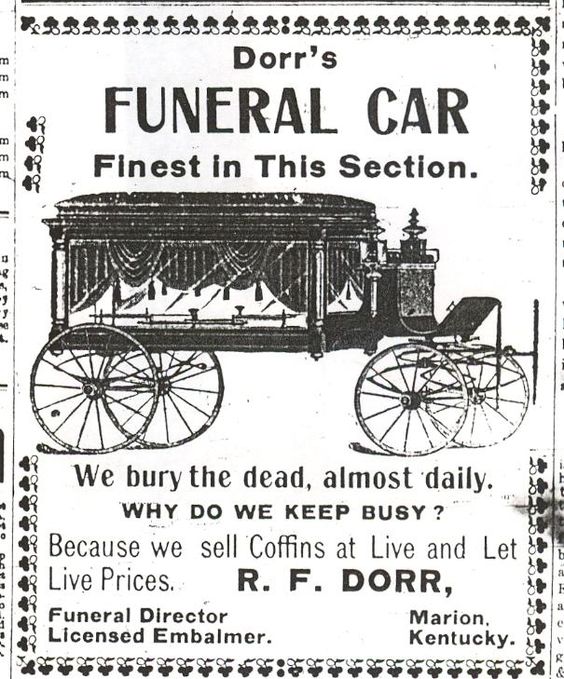 The Victorian funerary procession was usually guided by a black carriage, which black or white horses pulled.