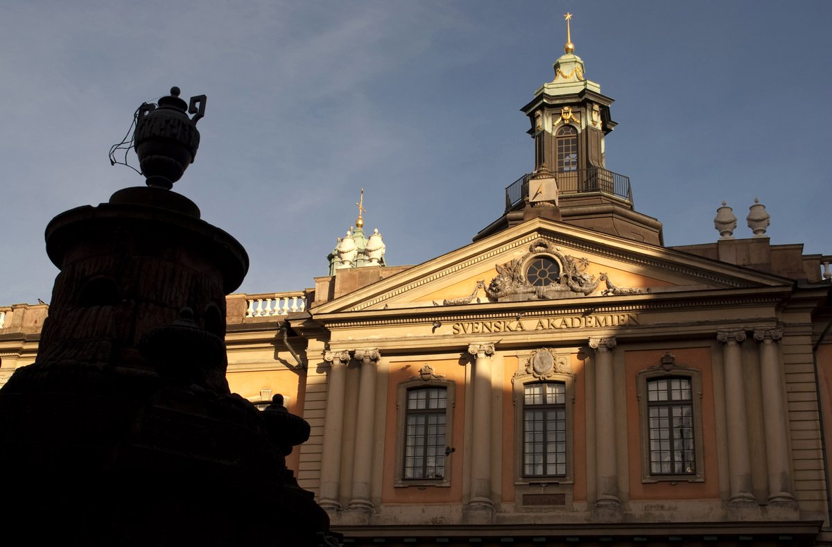 Läs Christina Gratorps recension av Louise Glücks Ararat från nummer 42 på Populär Poesis hemsida!

popularpoesi.se/louise-glucks-…

#poesi #LouiseGlück #LouiseGlueck #NobelPrize2020