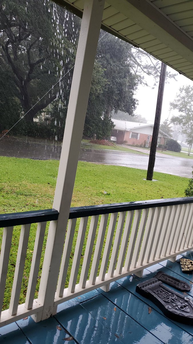 FullTowerCustom's tweet image. Going live during a hurricane! twitch.tv/dr_vape33 
@B1G_PAT @Briman718 @cretetion @Crewdog217 #StarWars #Xbox #EA