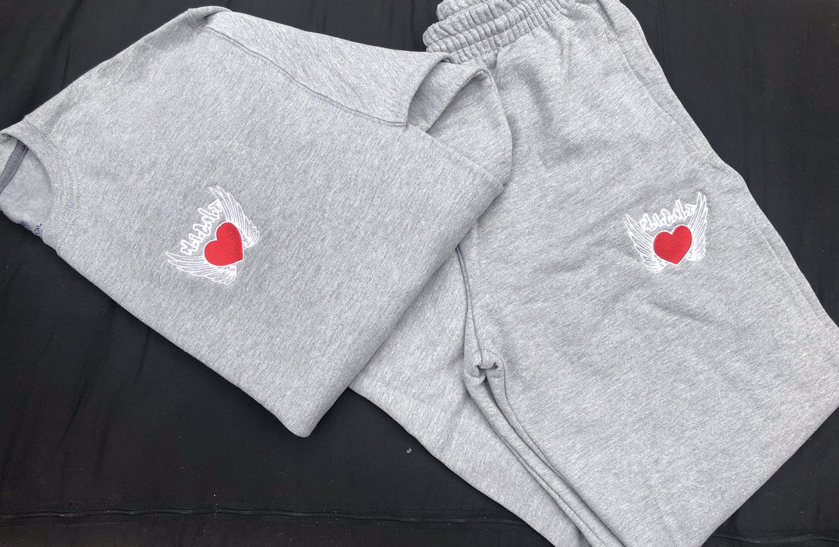 NICHMINDSET's tweet photo. All New Winter Collection Will Be Added To The Site Today‼️‼️
.
.
.
.
#ItsALyfeStyle #NICH❤️ #Blackownedbusiness #photooftheday #logodesigner #fridayvibes
.
.
.
Click Link In Bio‼️ https://t.co/jC8xkWv1Uj