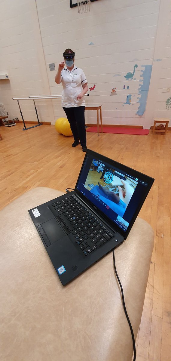 clairegranato's tweet image. Thank you @BigRadTom for giving me a HoloLens demo today. Back to my trauma roots putting an ex-fix on a #tibfib 😁 &amp;amp; some great anatomy apps. Great to explore &amp;amp; consider how to use for student and staff education @jonty2 #MixedReality