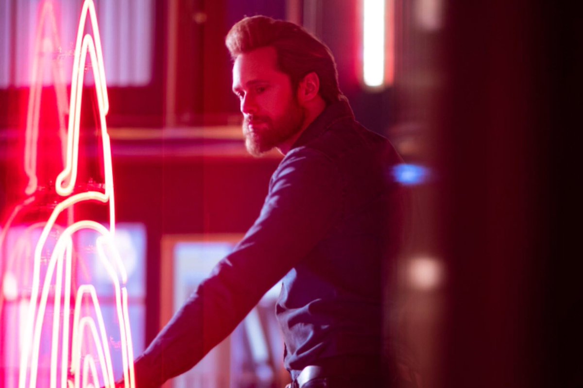 CBS 드라마 더 스탠드 10부작 스티븐 킹 원작 북미 기준 12월 17일에 CBS All Access에서 독점 스트리밍 제임스 마스던, 엠버 허드, 우피 골드버그, 알렉산더...