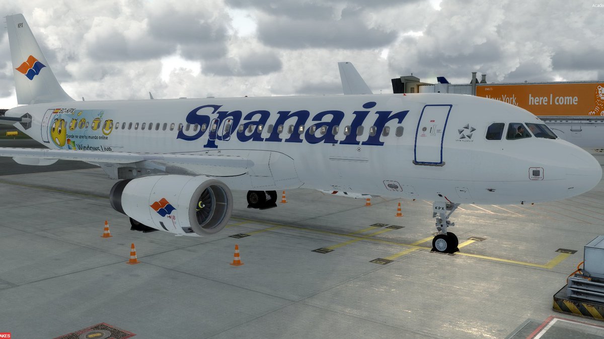 InigoRV96's tweet photo. Vuelo chárter entre AMS y LHR. @spanairvirtual_ también ha estado hoy presente en el puente aéreo de @IVAOAERO entre Londres y Ámsterdam. 🧡💙#flightsimmerspic #P3Dv4 #A320 #flightsimlabs https://t.co/kaZuB1tZAd