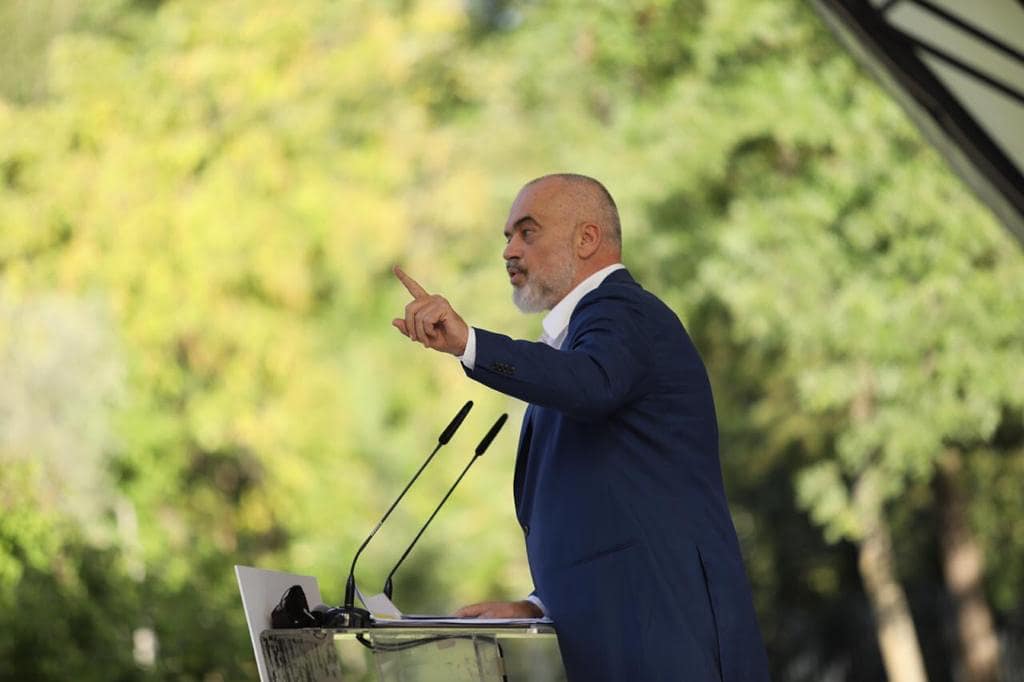 Anila Denaj tweet media