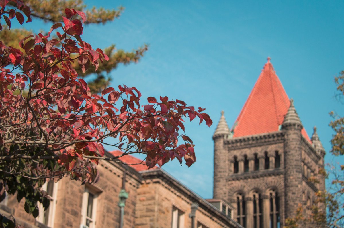 U of I College of LAS tweet media