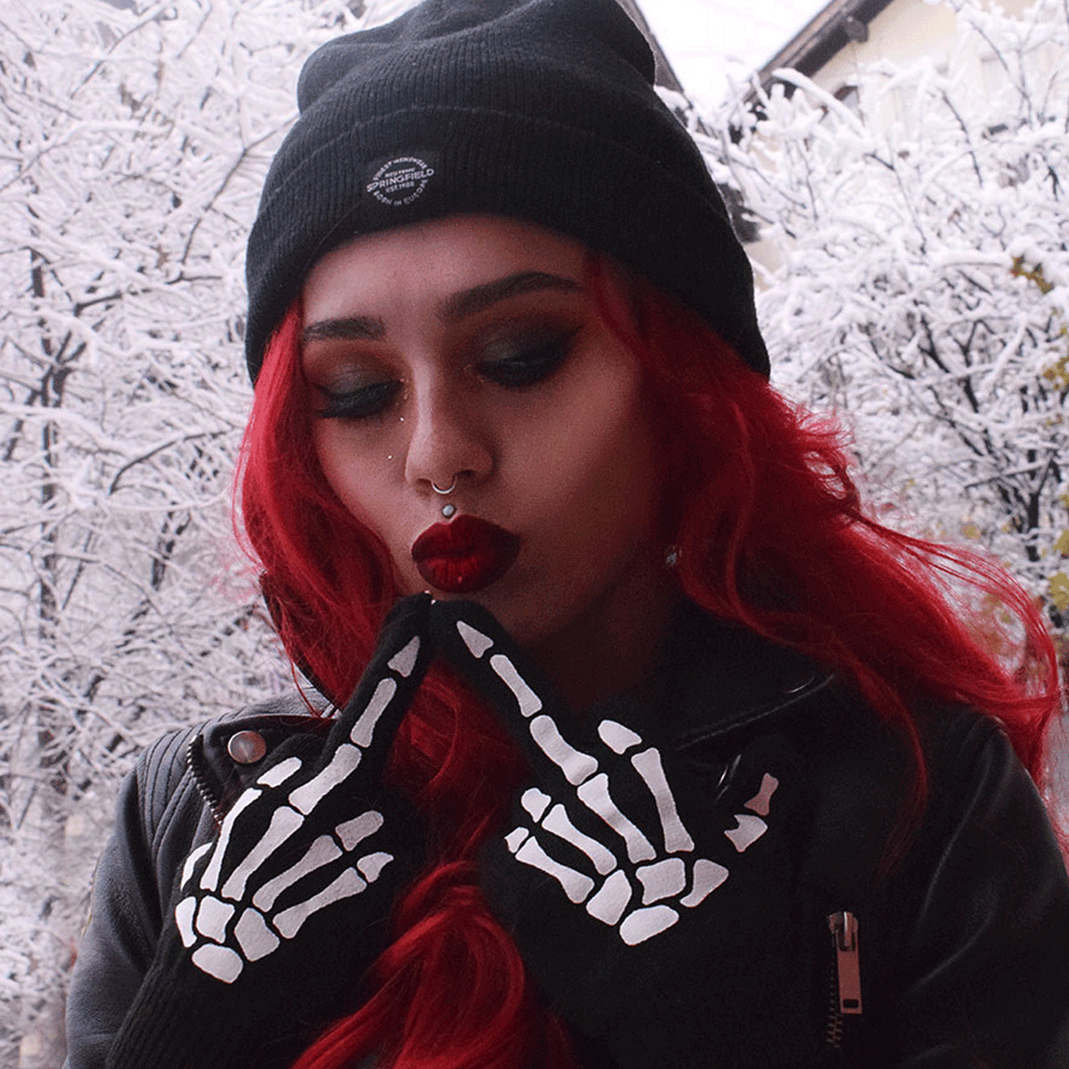 Giving someone the middle finger never felt better 🖕😜
★ Click Pic Or Shop Here ↯ ↯ ★
★⁠
★ T O O F A S T O N L I N E . C O M ★ ⁠
★⁠
#gothstyle #gothfashion #darkfashion #gothclothing #winteraccessories #knitgloves #skeletongloves #punkbeanie #gothaccessories