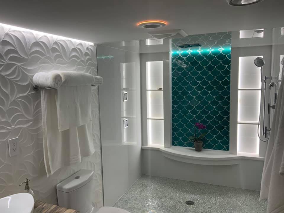 LATICRETE's tweet photo. W.R. Jones Tile & Stone LLC in WI, USA shared their “sea theme” bathroom project built with several #LATICRETE product.
#showerremodel #bathroom #remodel #showerinstallation #tile https://t.co/Nwq2dHM02E