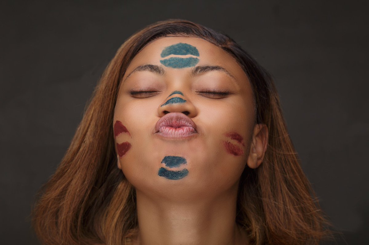 bismidmakeup's tweet photo. Sending all our #BismidBeauties colorful kisses 💋😘.
A gentle reminder that our kiss proof, break free and long lasting lippies will keep your secrets safe this weekend 😉
#FridayThoughts #makeupchallenge #WeHaveGotYou https://t.co/e2U05pVOwr
