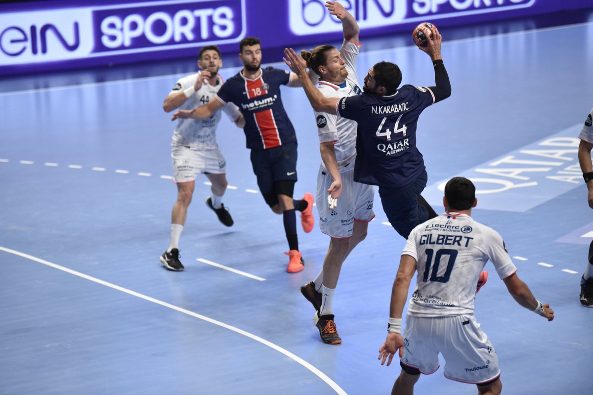 psghand's tweet photo. 47': Superbe passe de Dainis Kristopans pour @NKARABATIC qui conclut d'un magnifique chabala face à De Almeida 34-27 #PSGFEN https://t.co/DjBxecopnm