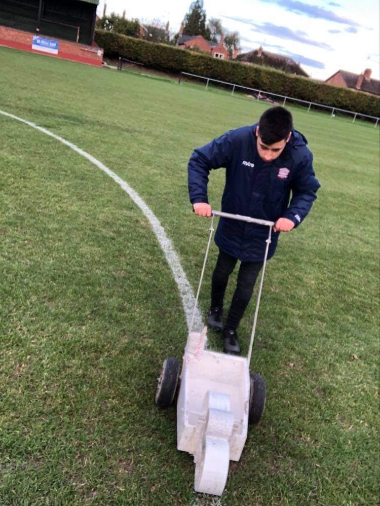 Pitch prep ready for tomorrow’s FA Vase game @BourneTownFC  Vs  @lborofootball 
#UpTheWakes