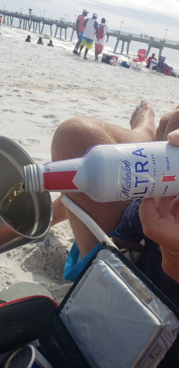 bobjrankin's tweet photo. #michelobultra hanging with us for vacation! https://t.co/e2J2mKqzJ0