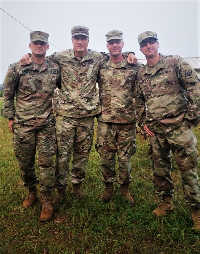 ManateeSheriff's tweet photo. Four of our deputies recently had the honor of being deployed together. We're proud they've chosen to not only serve their community, but also their country. #Service #MCSOCares #Army πΊπΈ https://t.co/56Mnxn0FDG